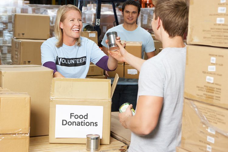 Lloydminster Honda helping out local food bank