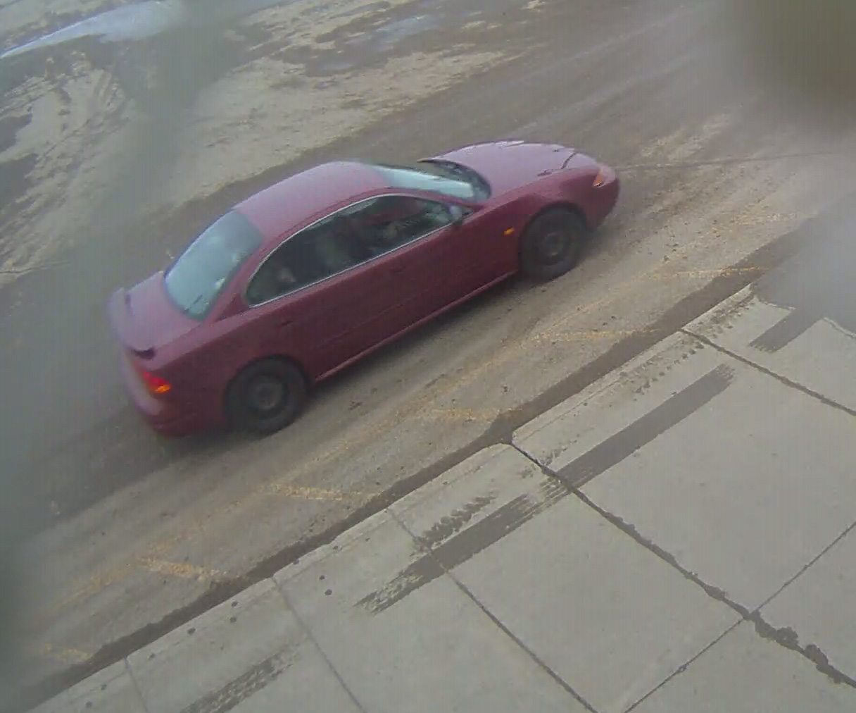 Suspect vehicle in theft.