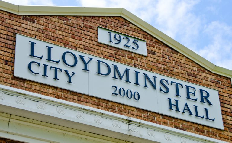 Lloydminster tops 10 cheapest places live in Alberta list