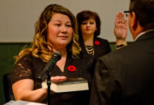 Councillor Stephanie Brown Munroe takes her oath of office. Photo by James Wood/106.1 The Goat/Vista Radio 