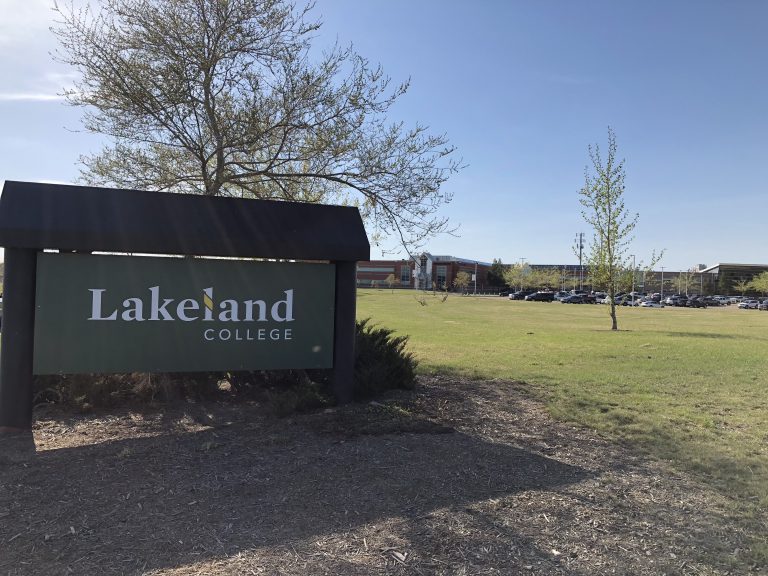 Lakeland College receives College of the Year award from NKBA