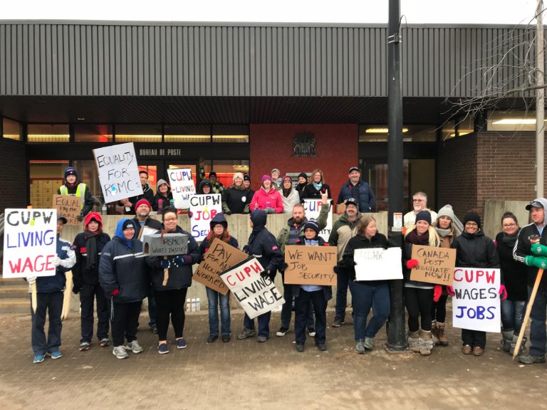 Canada Post rotating strike lands in Lloydminster