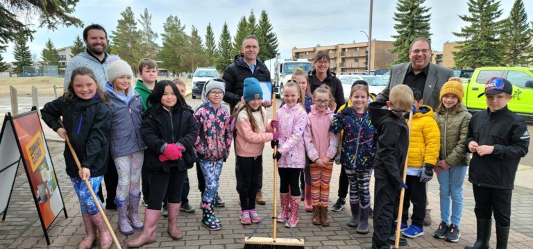 Students pitch-in during annual spring clean up initiative