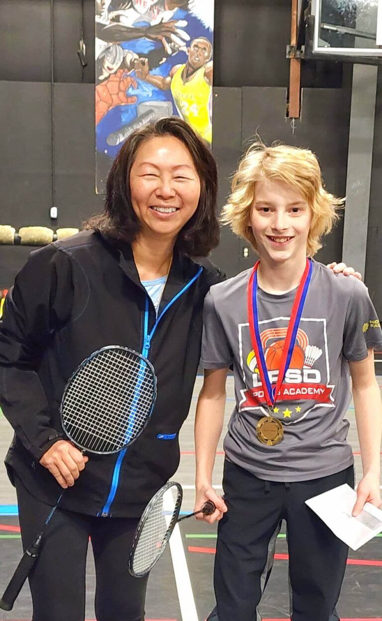 Two athletes get first Golden Birdie award