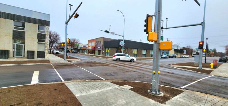 City hedging bets on downtown green spaces