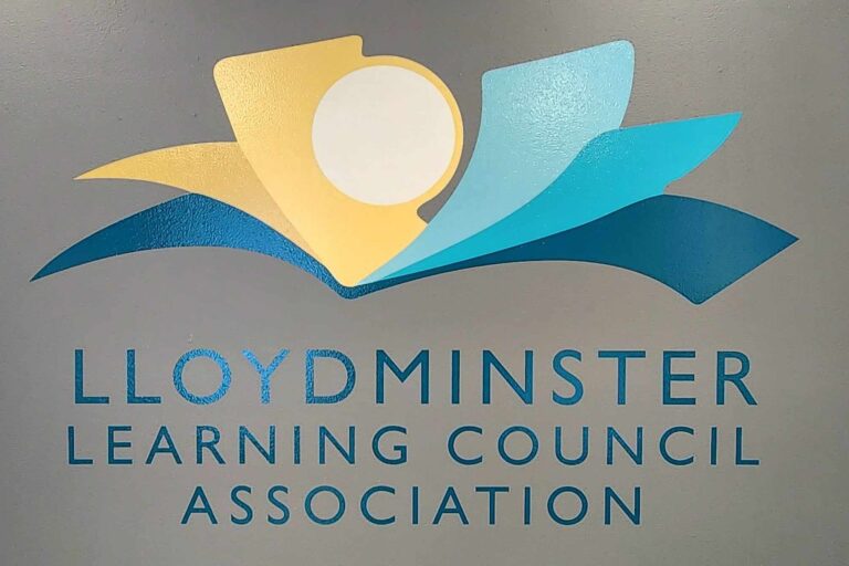 Learning Council seeks volunteers for conversational English
