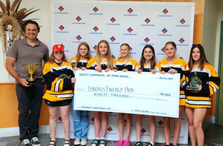 Lloydminster U13 Blazers Girls Hockey Team delivers Good Deed Cup donation