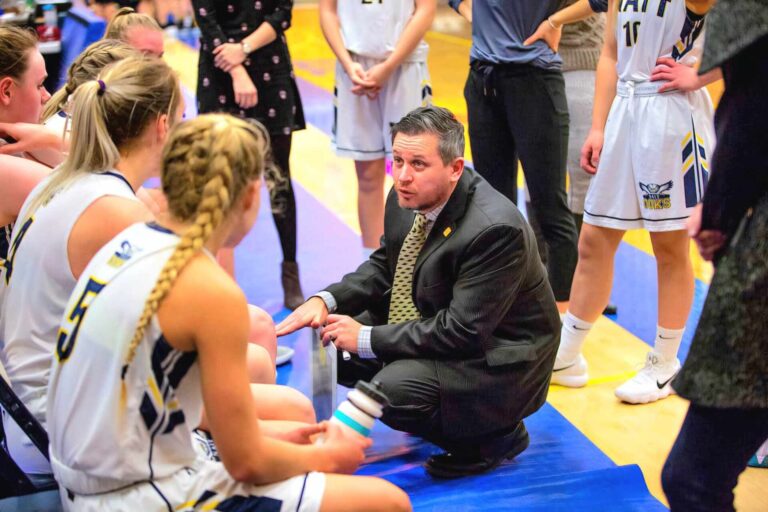 New women’s basketball head coach for Lakeland College