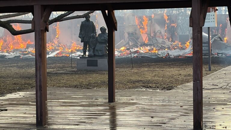 Grass fire destroys Visitor Centre buildings at Ukrainian Village