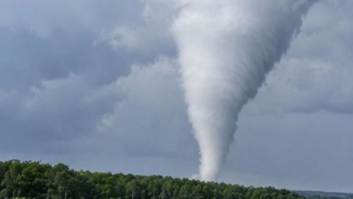 Tornado at Tulliby Lake on July 11, 2026. | Photo: Tammy Alexander, social media.