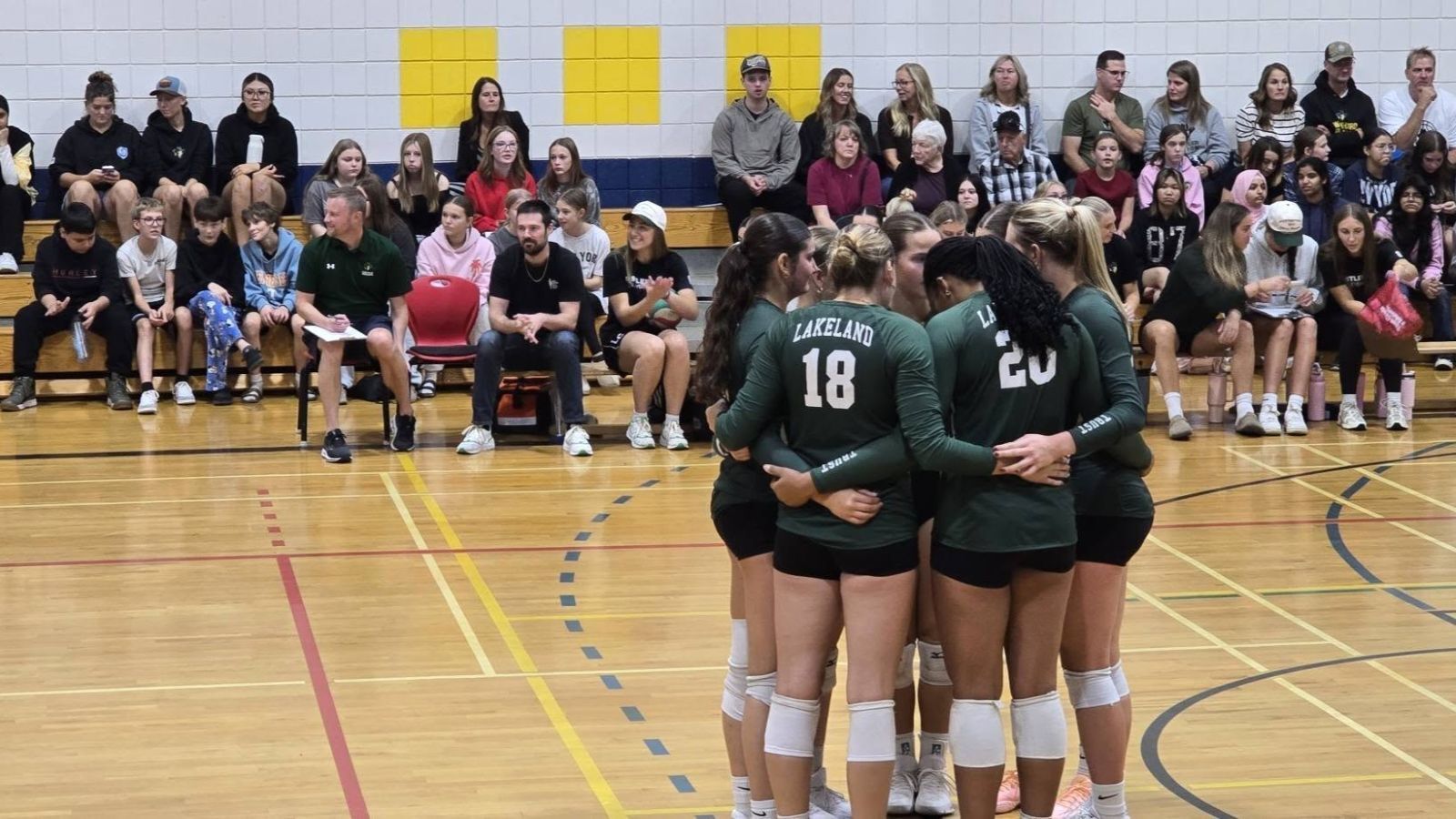 Rustlers pre-game huddle. | Photo: 106.1 The Goat/Vista Radio.